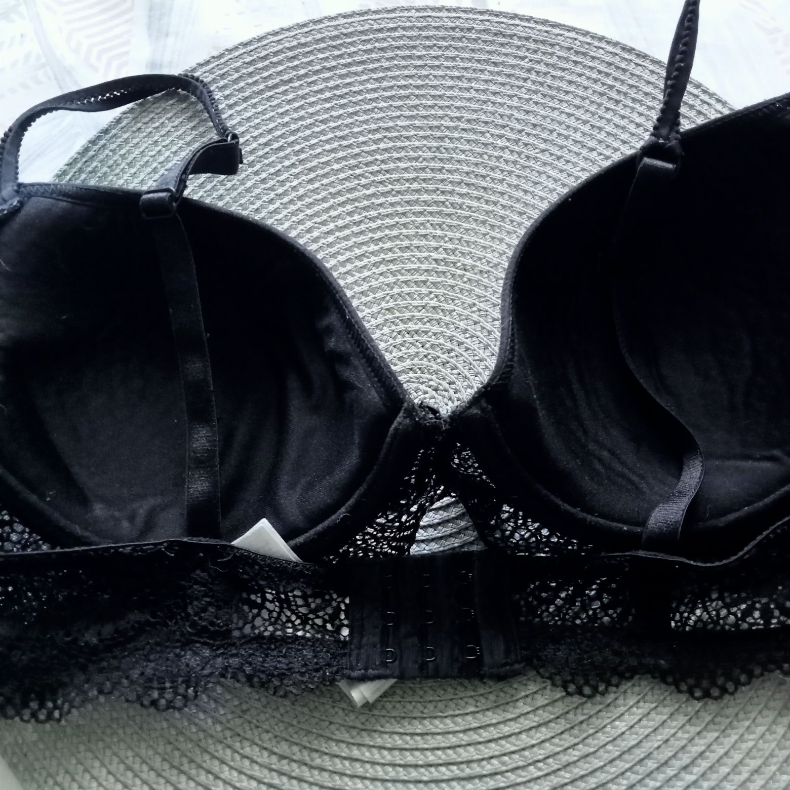 Biustonosz Censored 85C