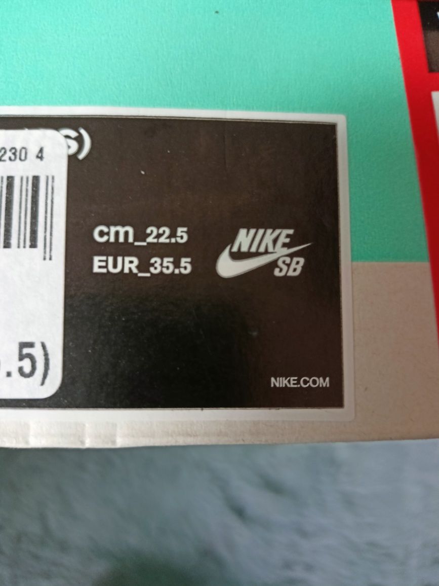 Sprzedam buty Nike r.35.5