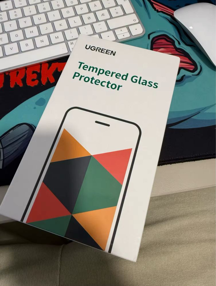 Защитное стекло Ugreen iPhone 16 Pro Max, 16 Pro, 15 Pro Max, 15 Pro