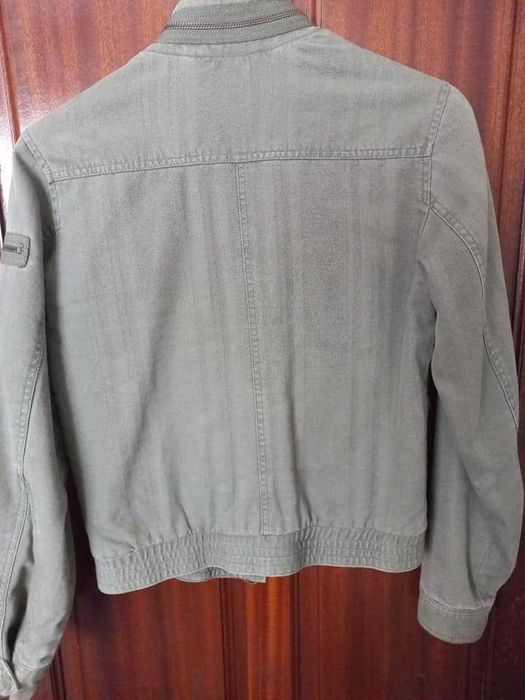 Blusão feminino, tamanho S, da Pepe Jeans