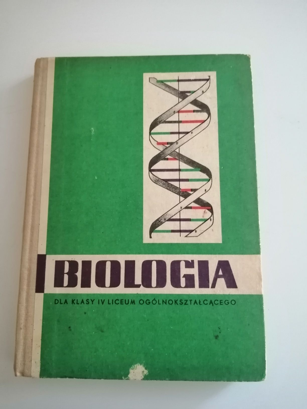 Biologia, 1972 rok