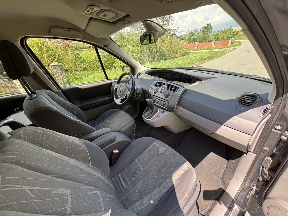 Renault Scenic Автомат 1,6 бензин
