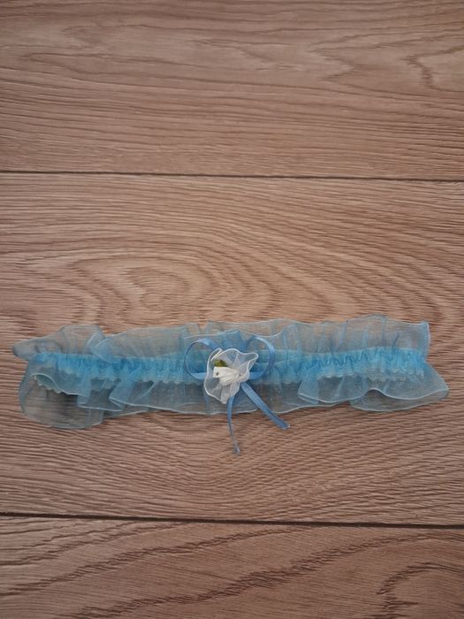 Podwiązka niebieska błękitna ślub studniówka