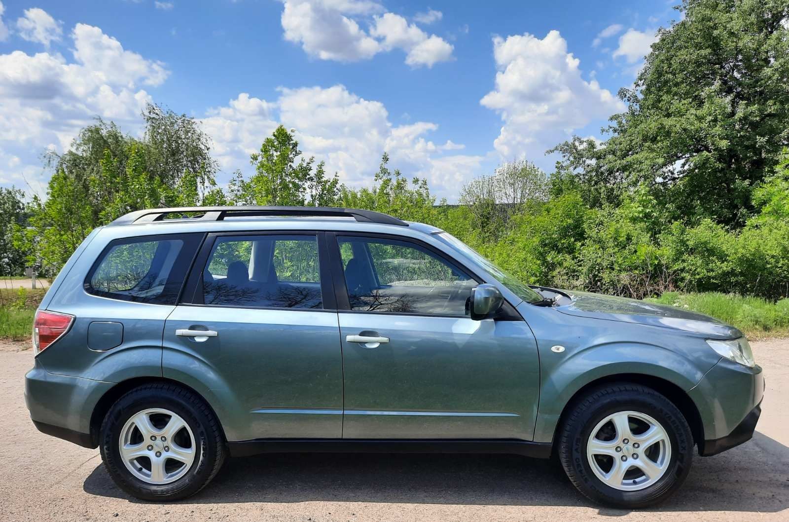Автомобіль SUBARU Forester