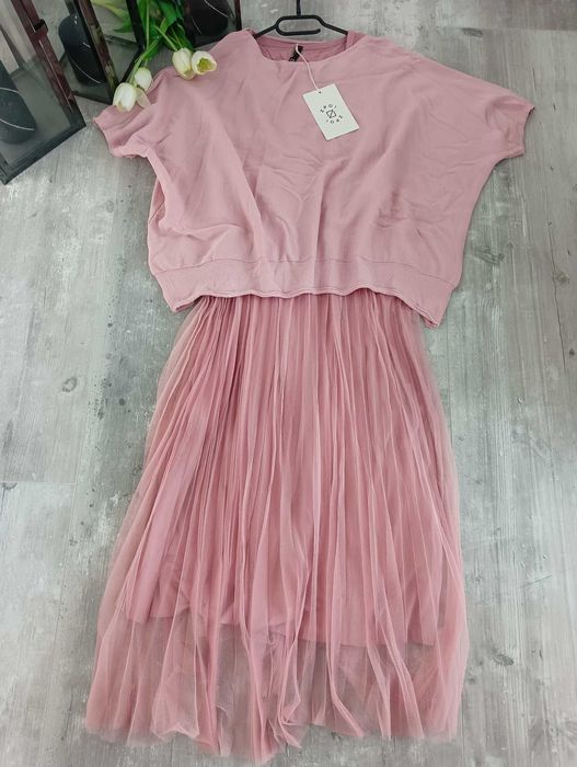 Komplet sukienka+sweterek