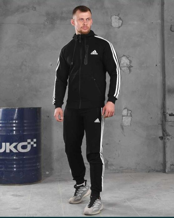 Спортивный костюм Adidas