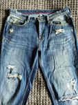 Jeansy z przetarciami Zara Basic