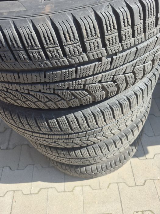 Opony zimowe R17 Hankook