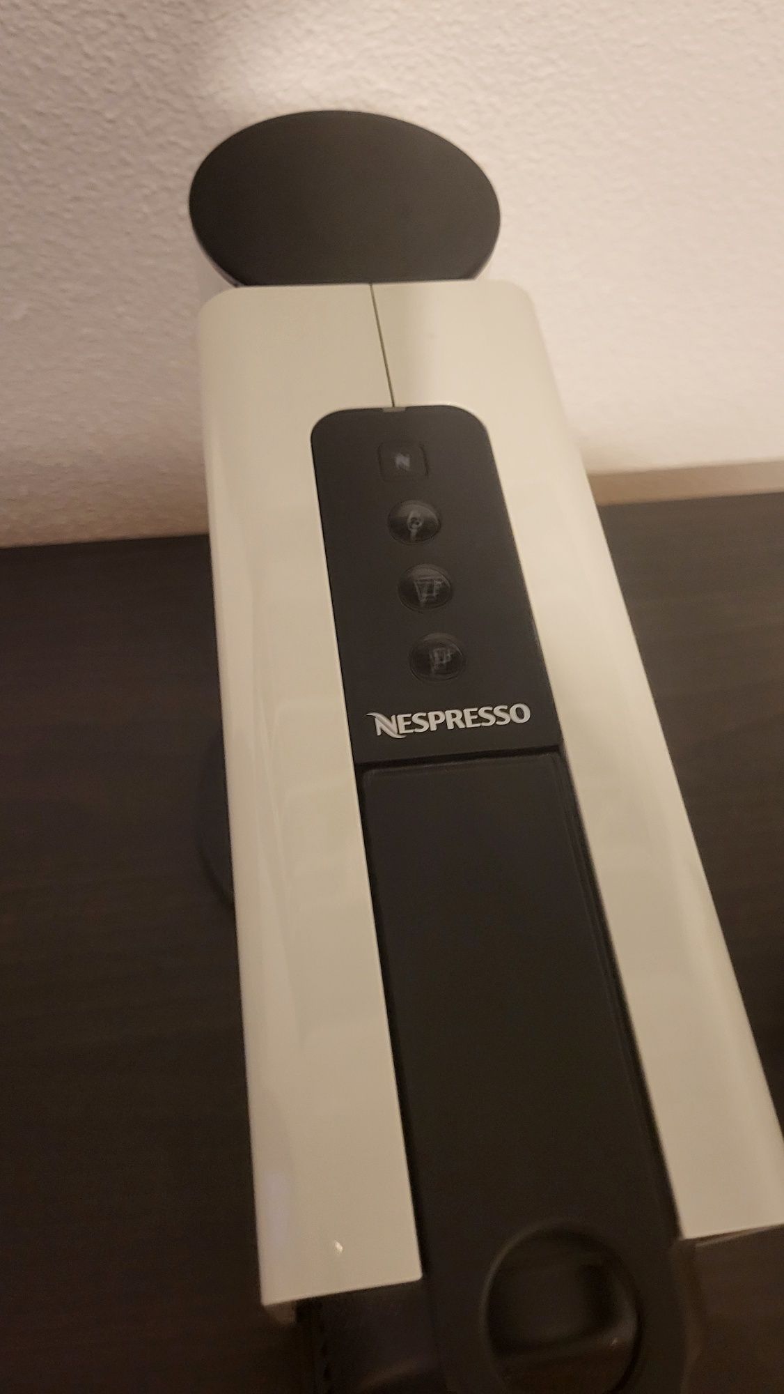 Nespresso Essanza Plus