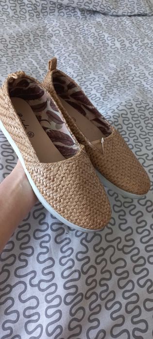 Buty damskie nowe 36