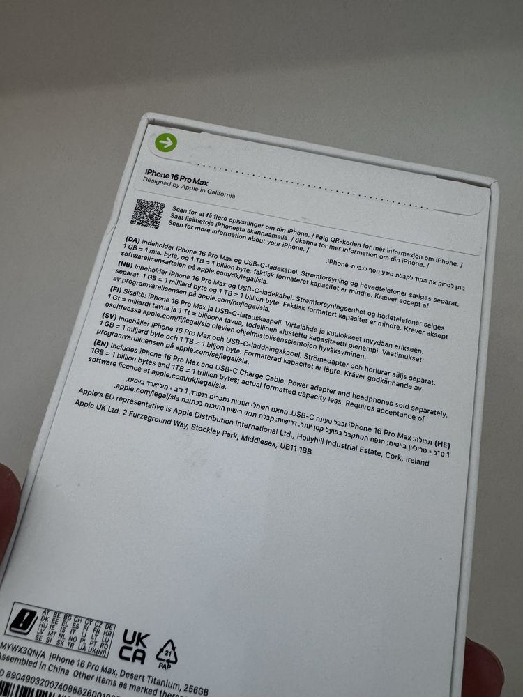 iPhone 16 Pro Max 256Gb -> Novo / Selado