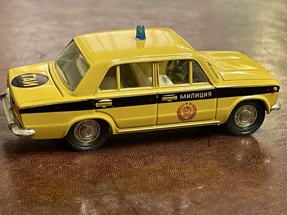 Продається саратовська модель ВАЗ 2101 А17 з МИ. Стан!!! Торг.