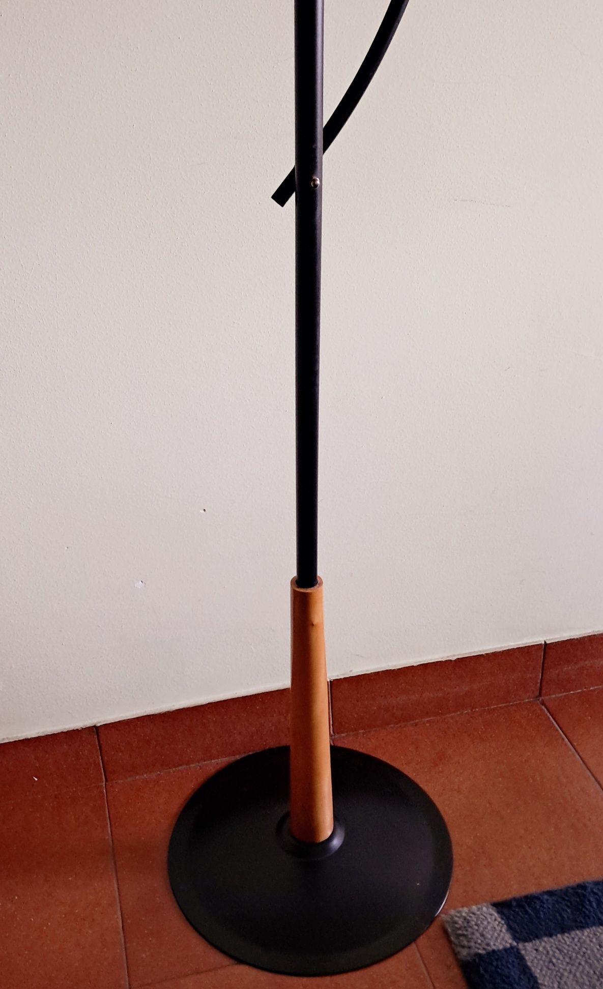 Cabide Pé Alto c/ 5 Suportes