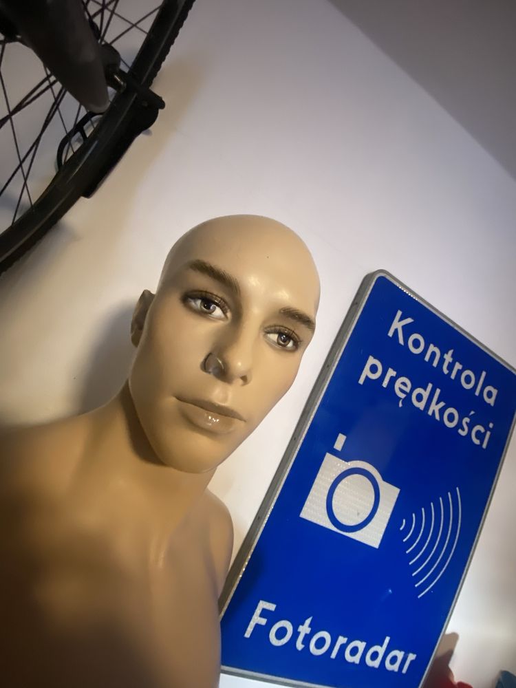 Manekin na podstawie