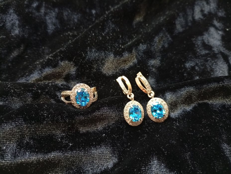 Zestaw. Kolczyki i pierścionek. Srebrno/złoto