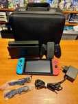 Konsola Nintendo Switch Joy-Con 32GB + Etui - walizka / Poznań / Sklep