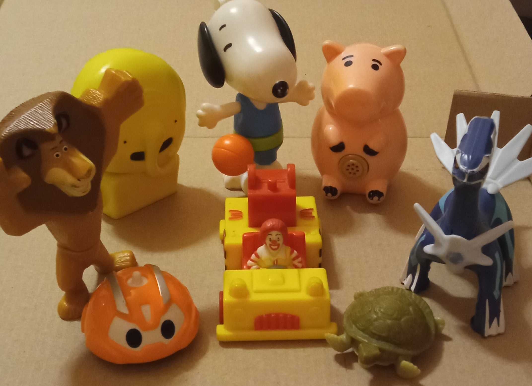Игрушки Макдональдс из сказок