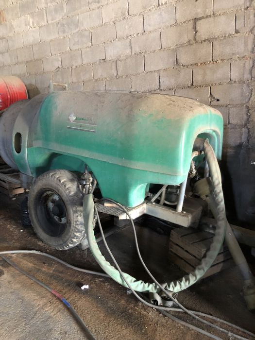 Turbina pulverizadora 1000l rebocavel Rocha