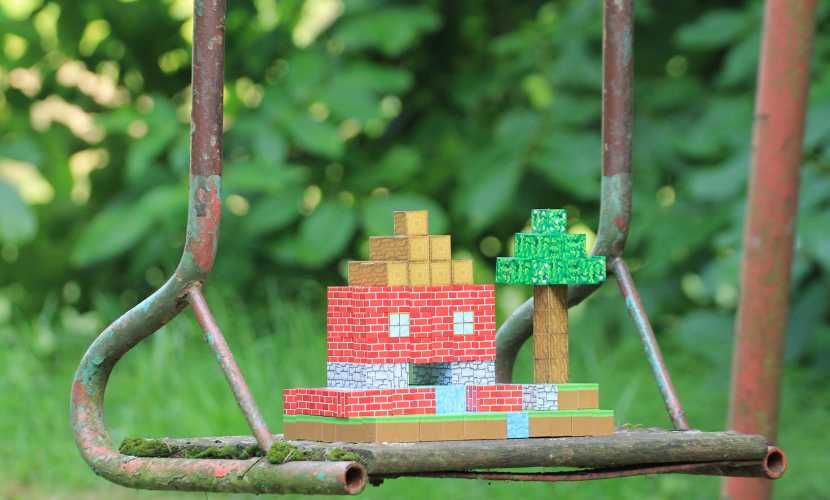 Magnetyczne klocki Minecraft - 214 elementów biom z domkiem z cegieł