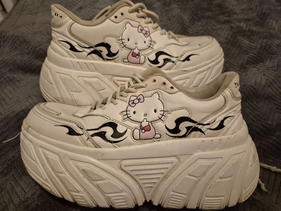 Buty Hello Kitty Bershka r 37 sneakersy na koturnie
