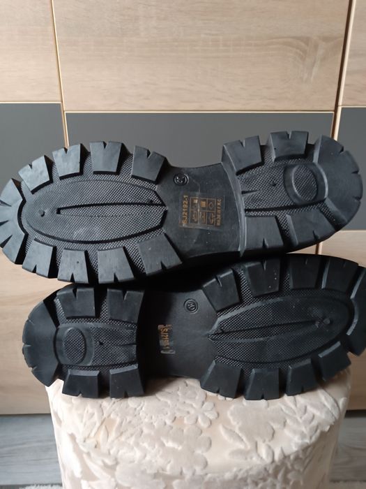 Buty zimowe damskie 40