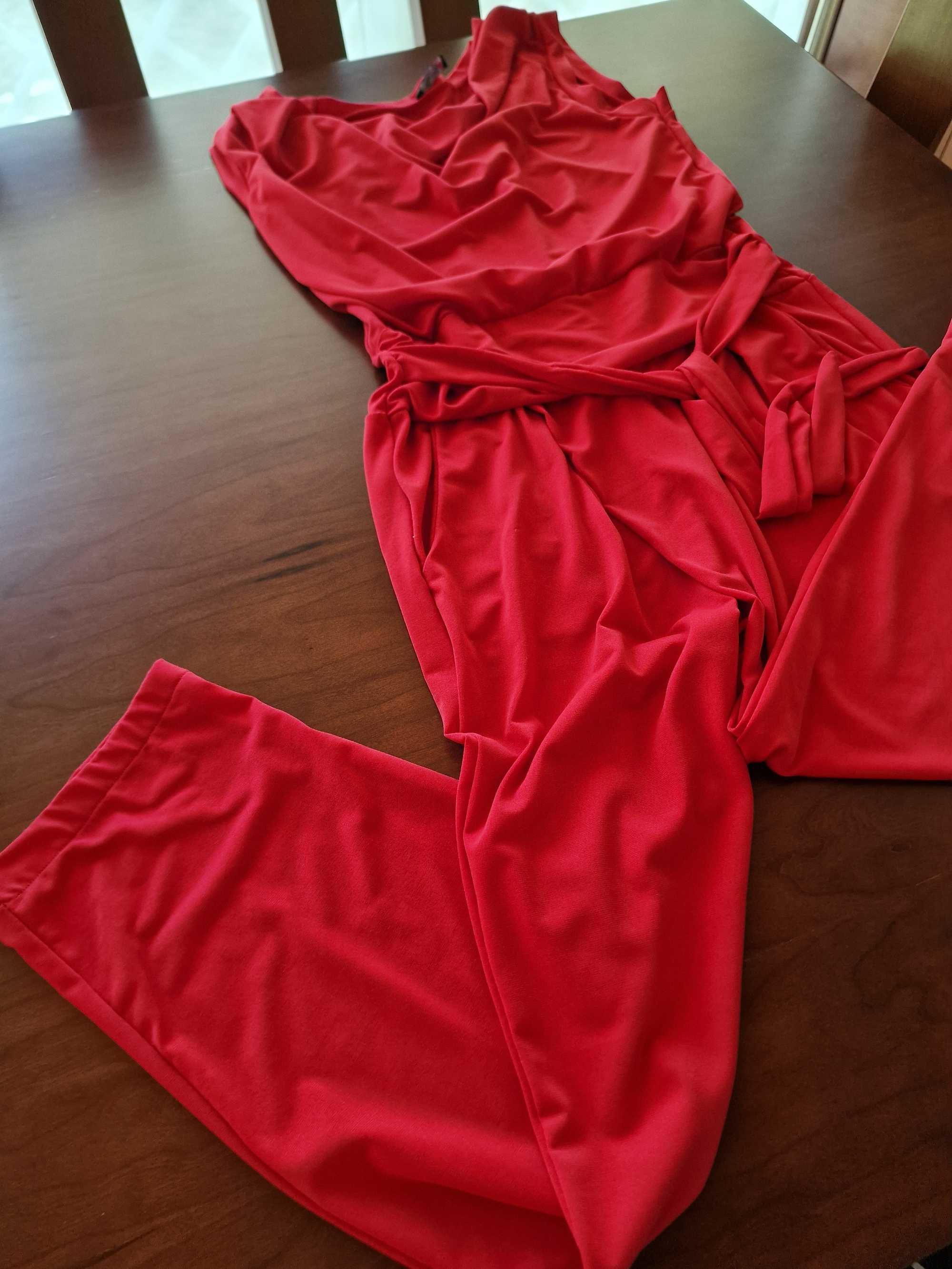 Macacão vermelho