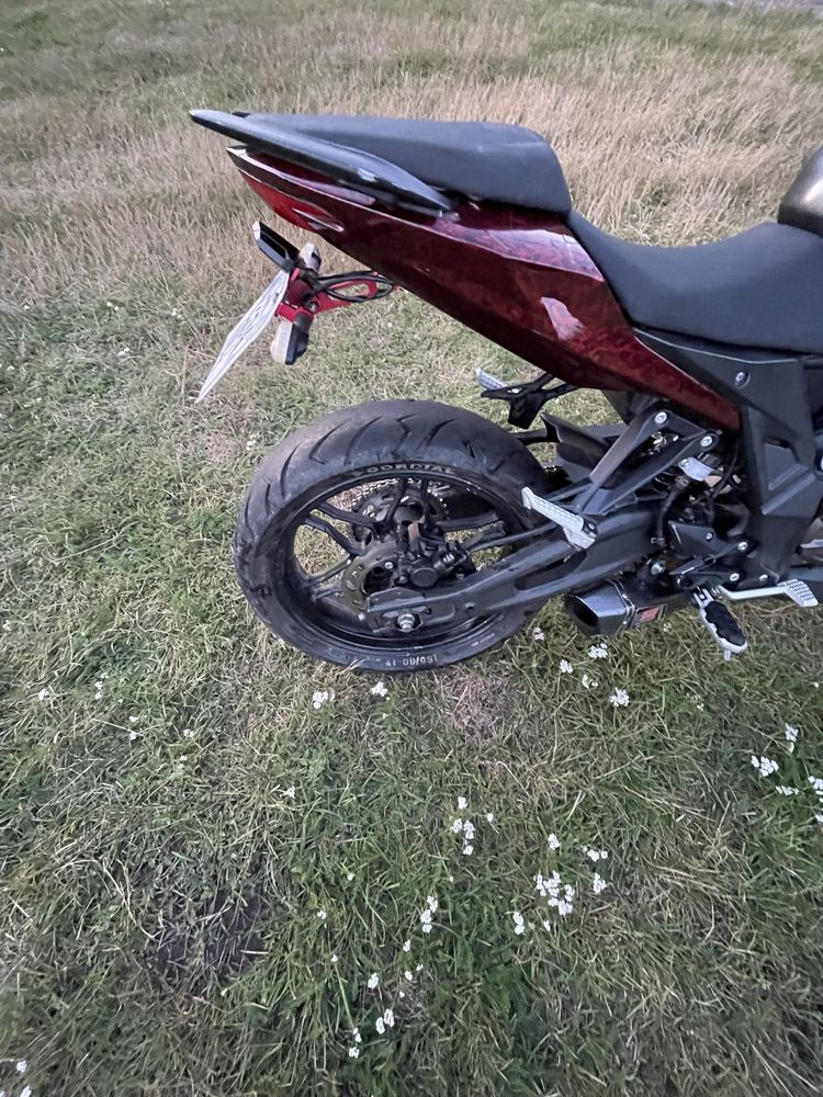 Продам Voge300r