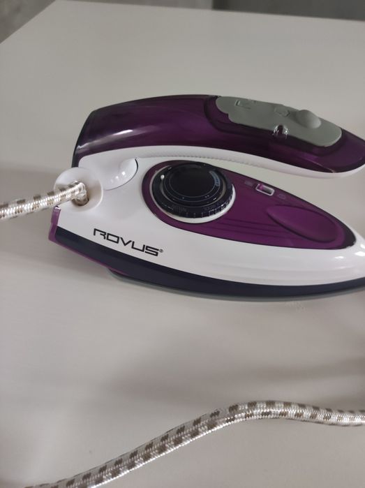 Małe żelazko Rovus