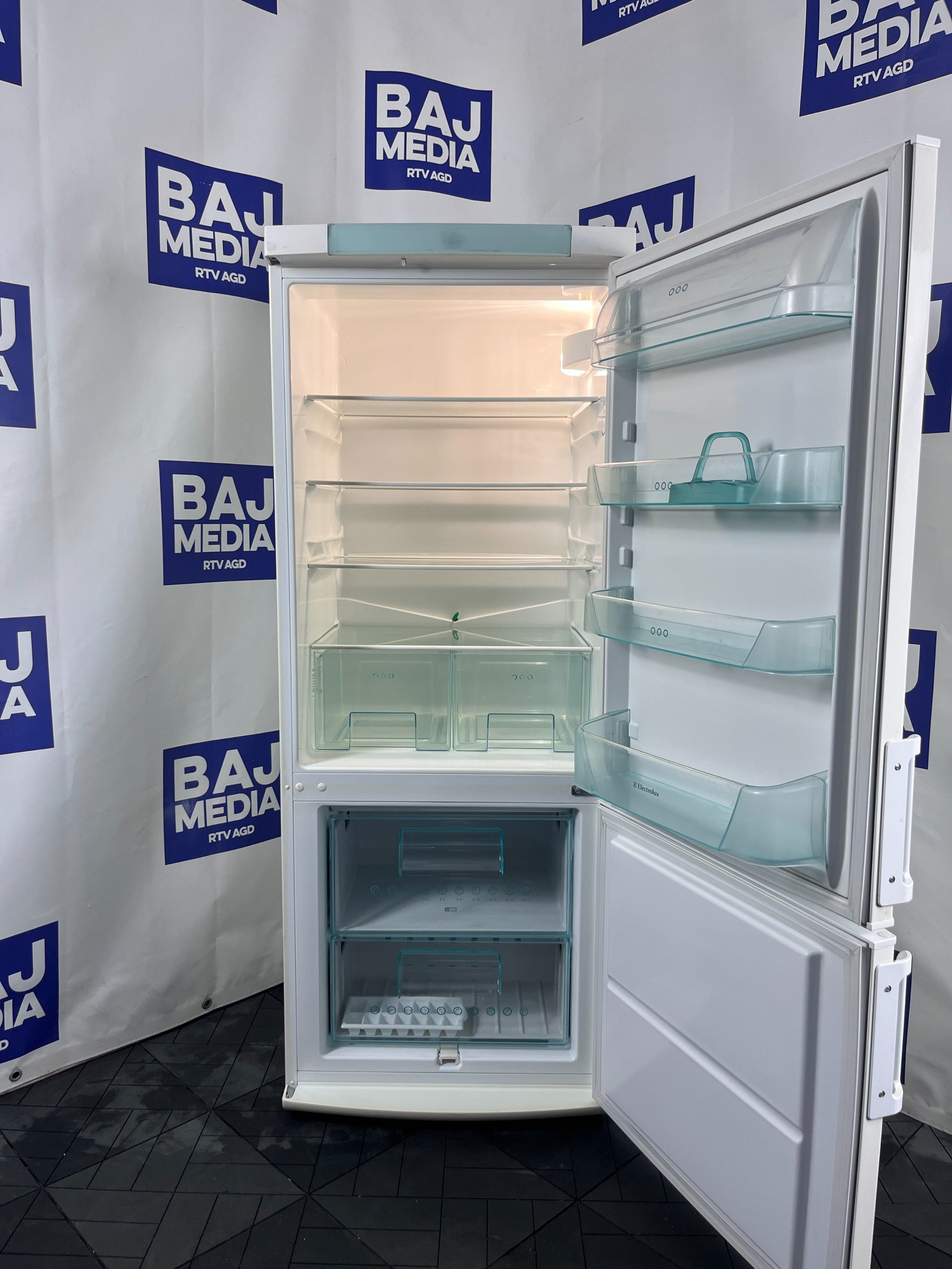 Lodówka Electrolux Szwedzka 154Cm / Klas A+ /Dostawa/Gwarancja