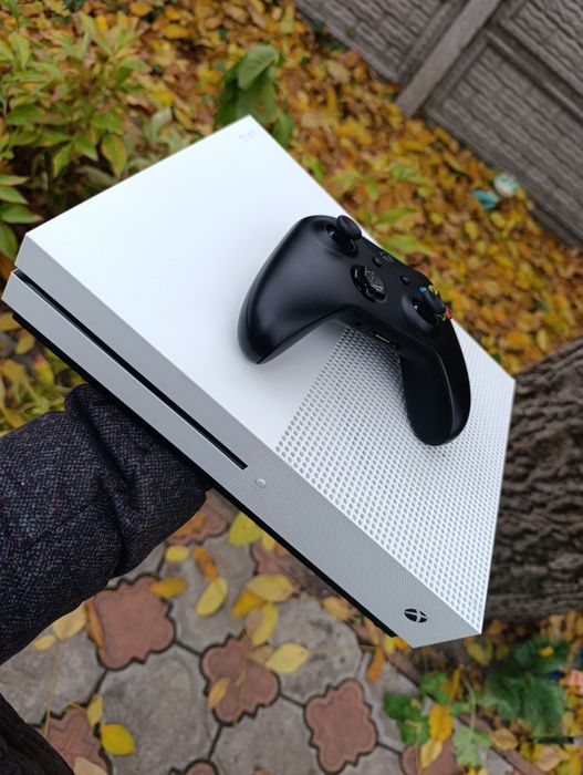 Xbox one S 1000gb