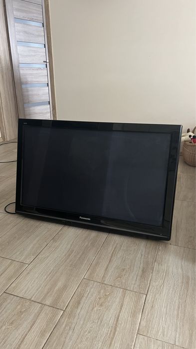 telewizor Panasonic TX-P42X10E - 42 cale - sprawny