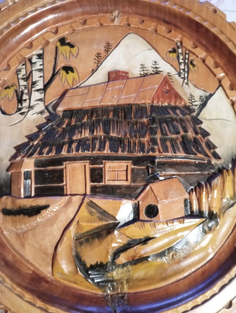 Sprzedam talerz rzeźbiony