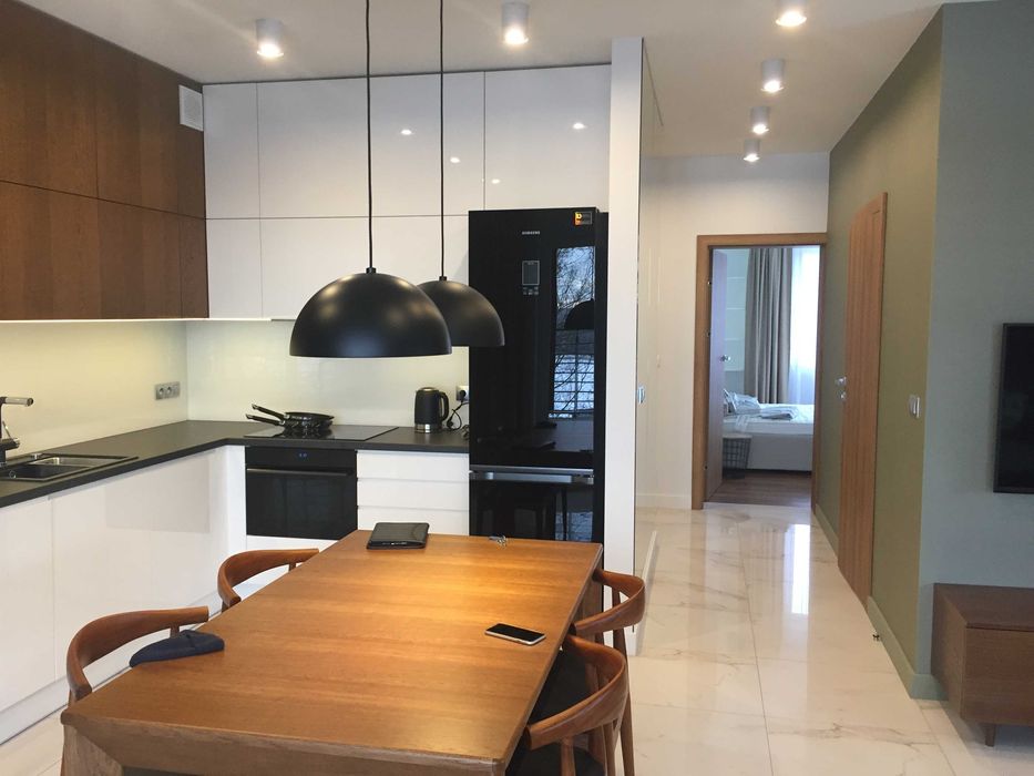 wynajmę mieszkanie 3 pokojowe z garażem