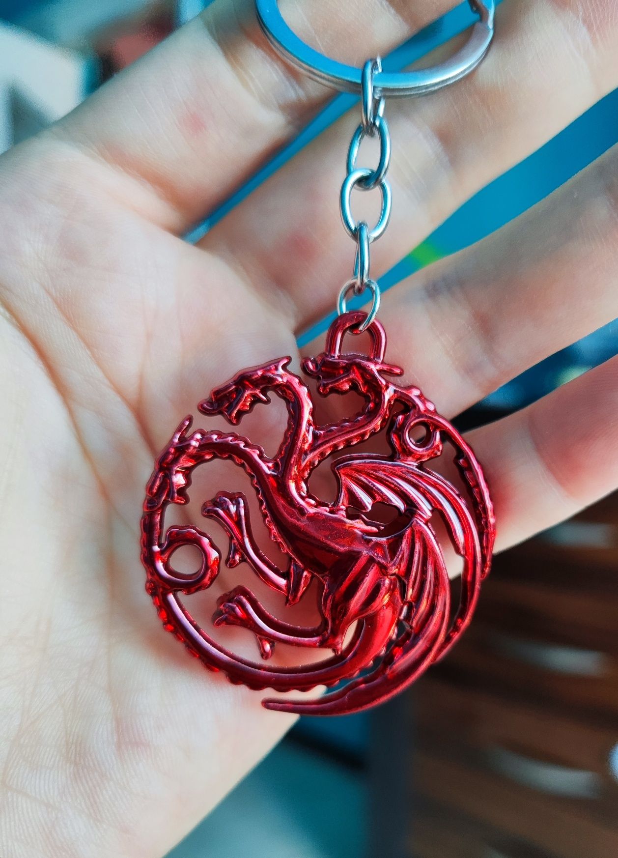 Gra o Tron - breloczek - symbol rodu Targaryen.