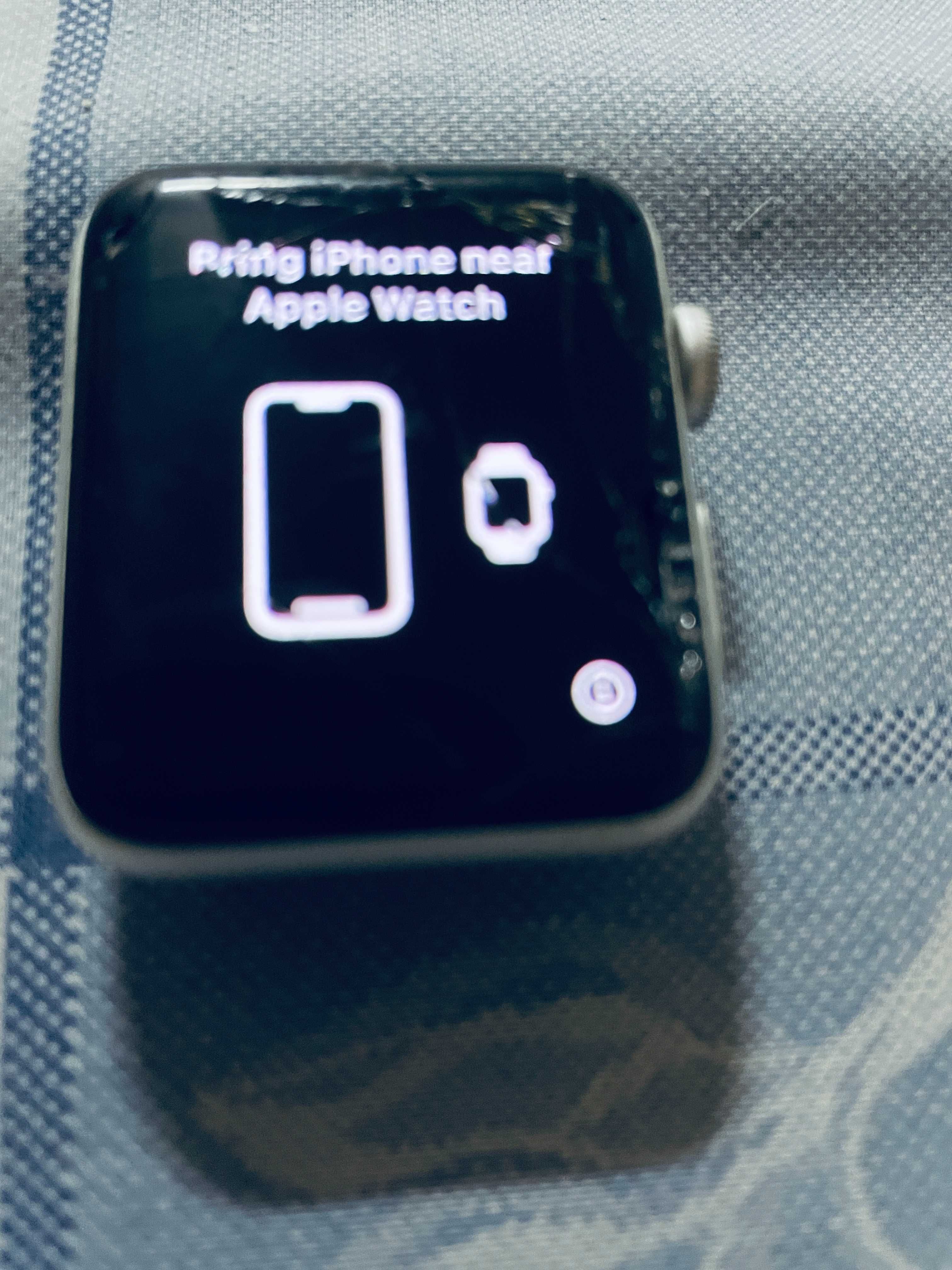 SmartWatch Apple série 3 42mm com vidro partido