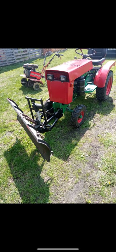 Traktor Agria 4700