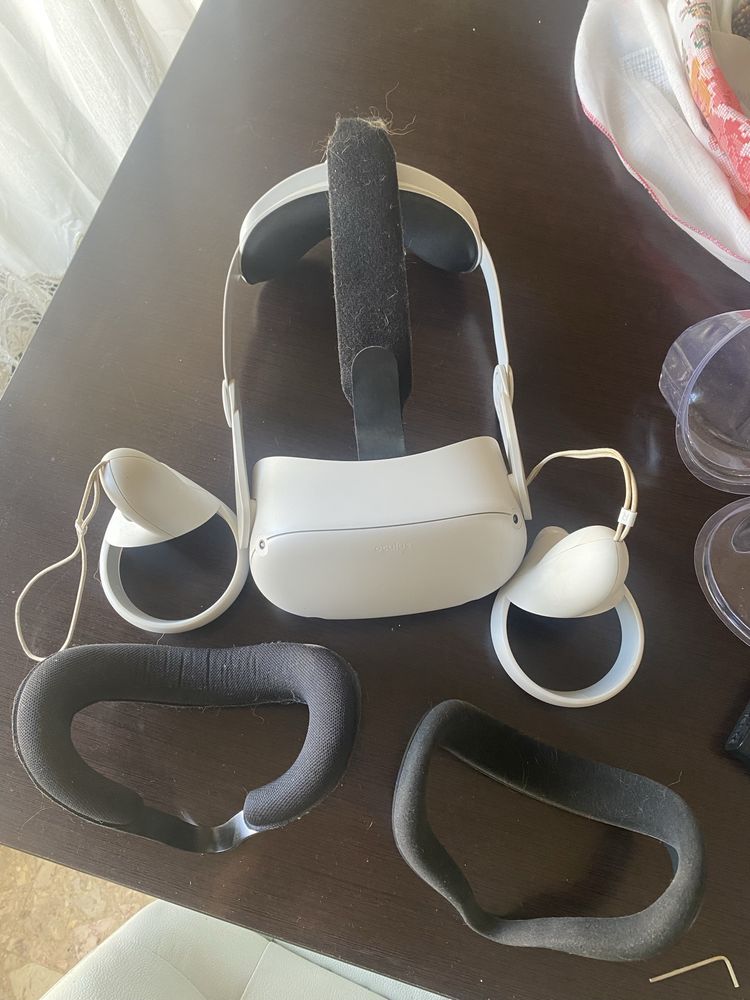 Oculus quest 2.
