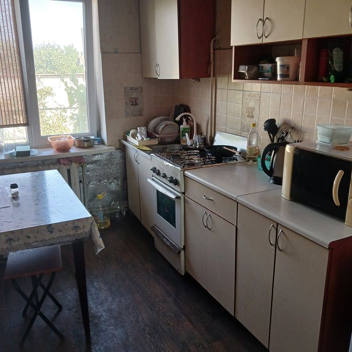 Продаю 2х поверховий будинок,Варварівка