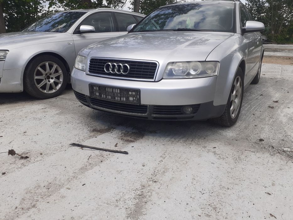 Pas przedni audi a4b6 z chłodnicami 2.5tdi