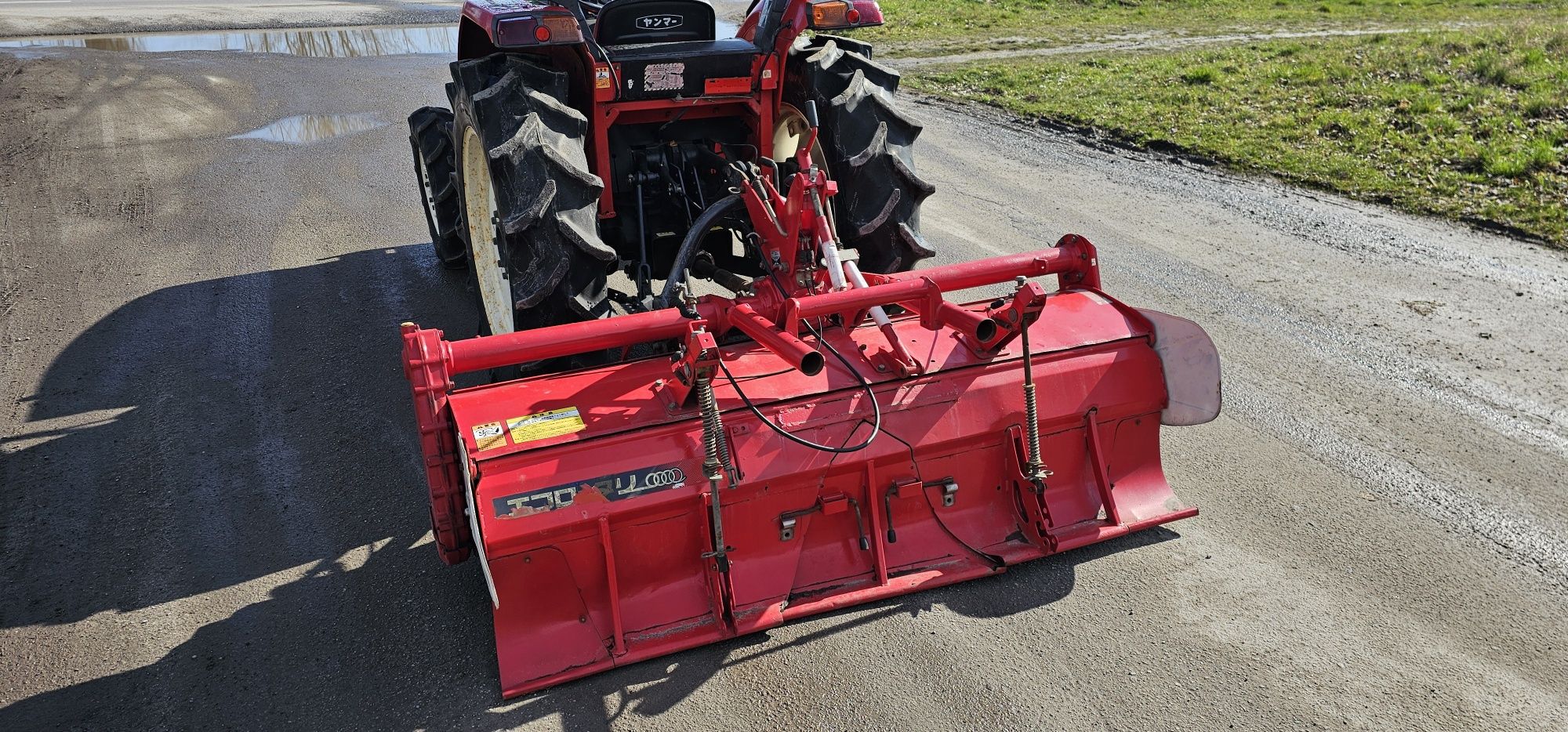 Японський  Мінітрактор Трактор   Yanmar AF330