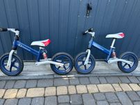Dwa rowerki biegowe