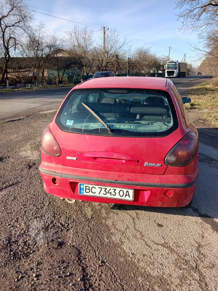 Продам дешевий,економний авто Фіат брава