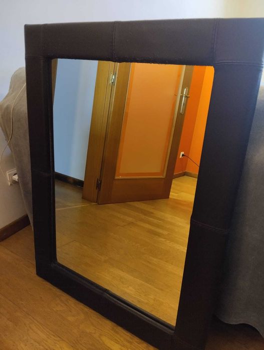 Espelho grande castanho