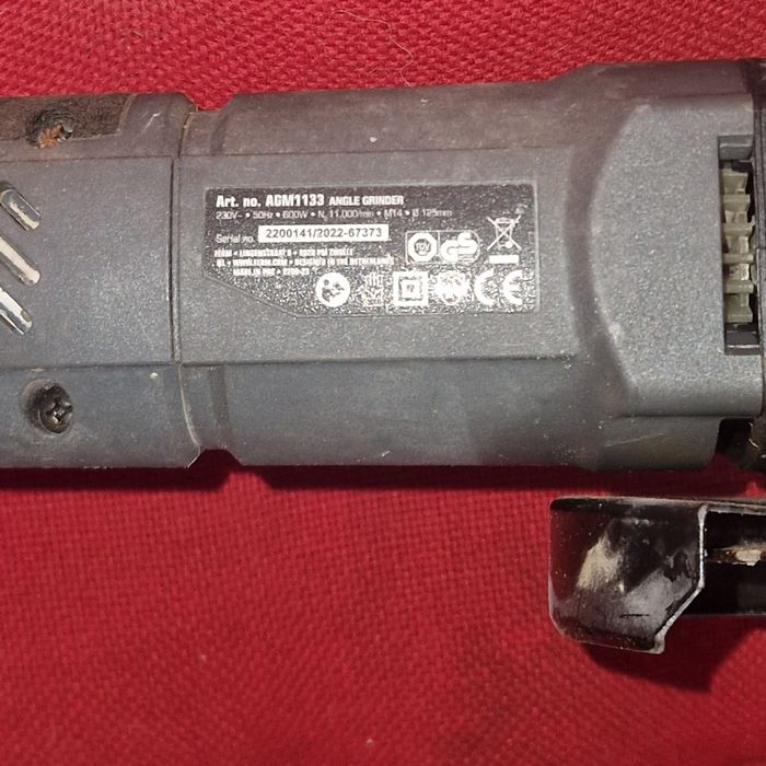 Rebarbadora FERM AGM1133 – 600W, 125mm