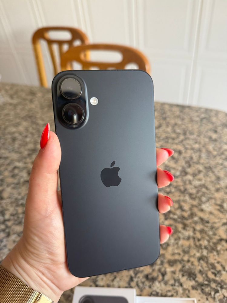 IPhone 16 Plus Preto