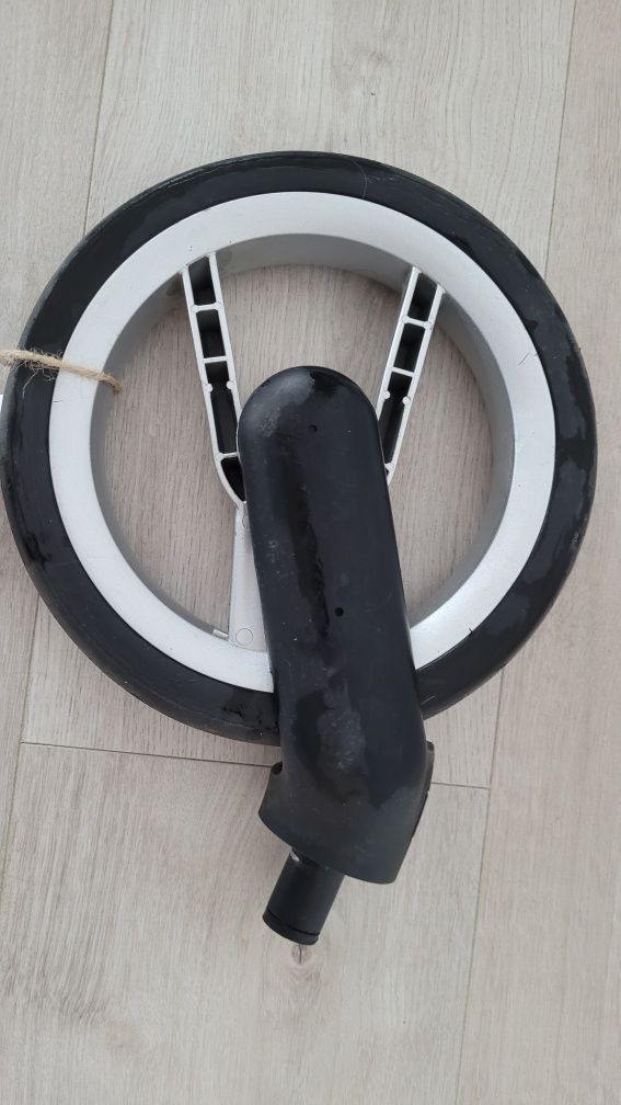 Mutsy evo koło  prawe przednie right front wheel  części  parts