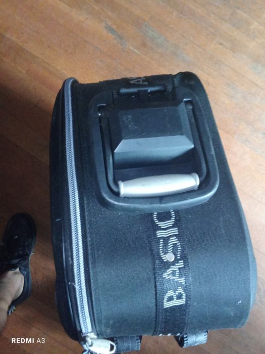 Mala trolley em bom estado geral
