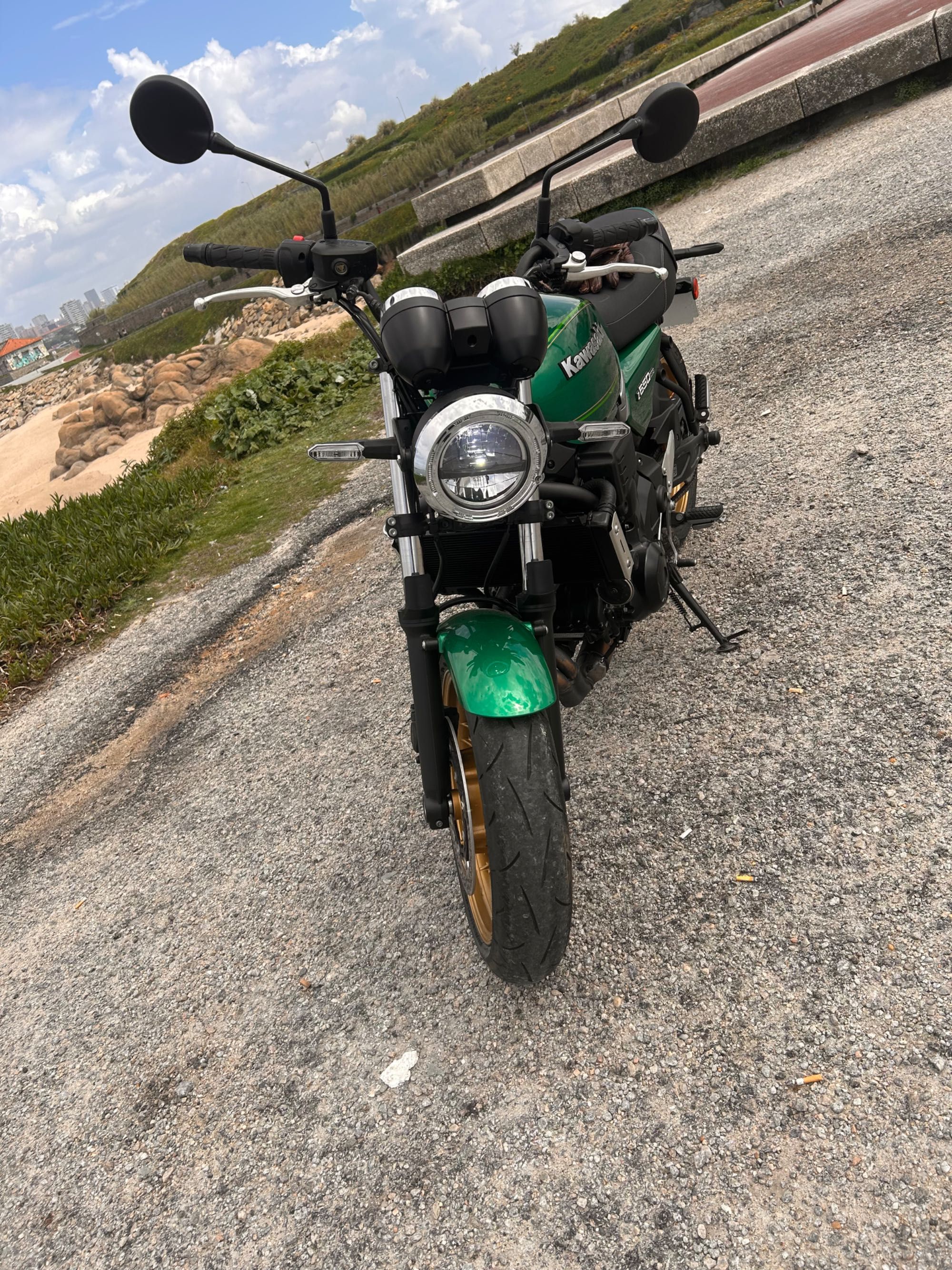 Kawasaki Z650RS €6250