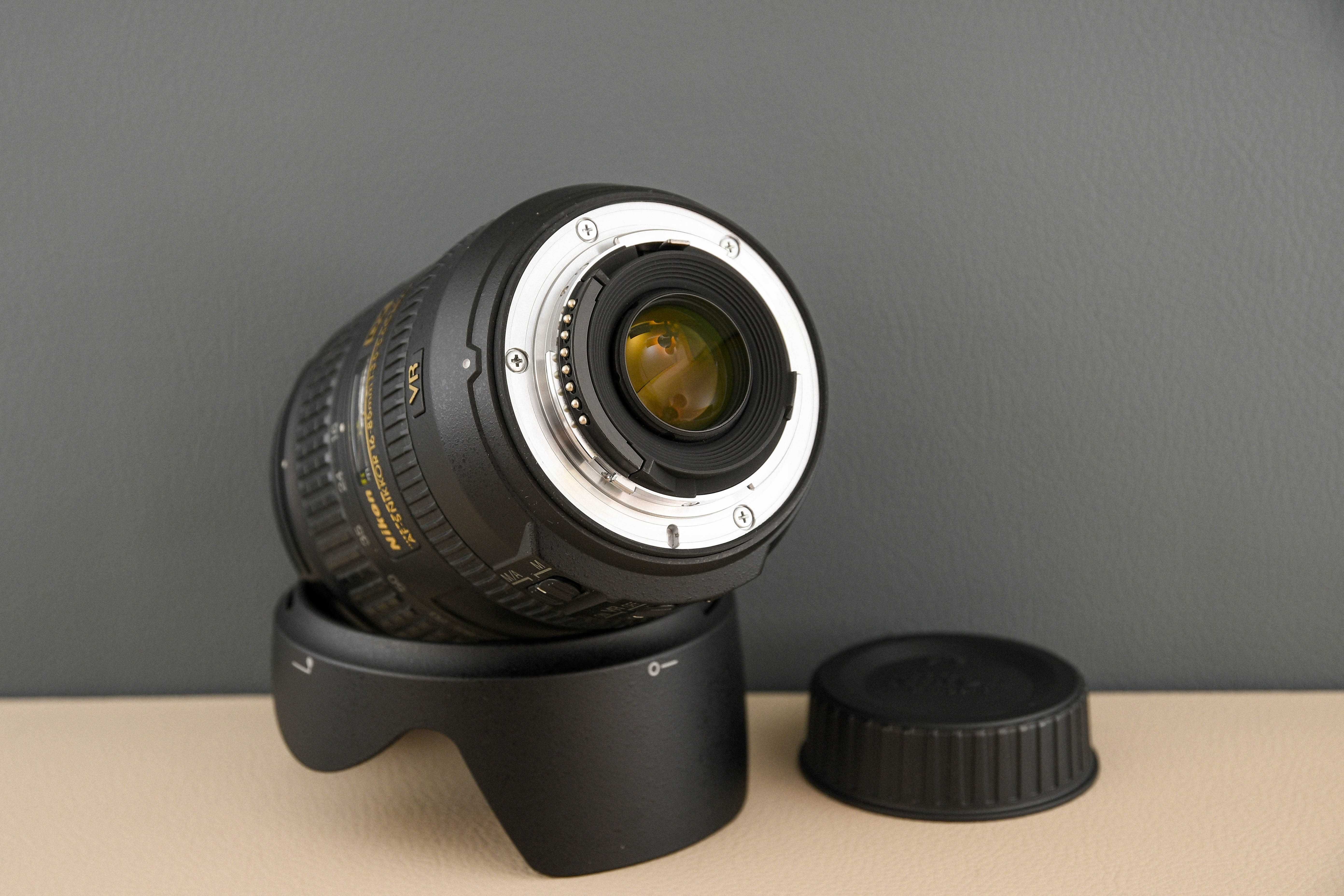 Nikon nikkor AF-S 16-85mm f3.5-5.6g VR (Нікон 16-85мм)