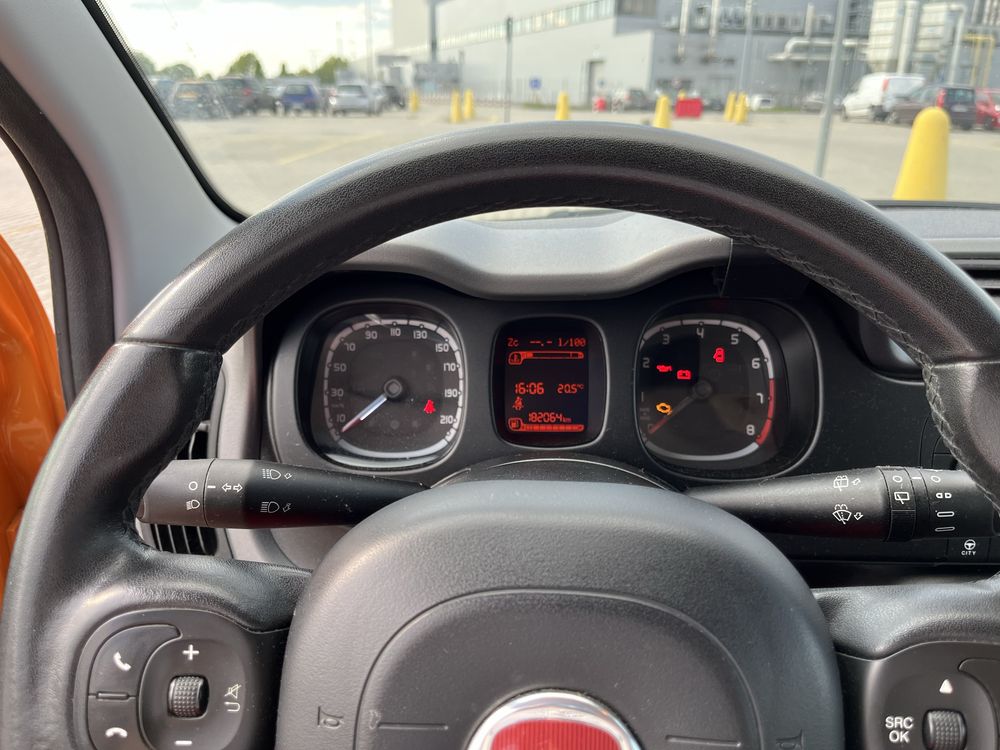 Sprzedam Fiat Panda Lounge 1.2 69KM 2020